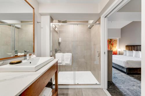 Habitación Estándar - Cama extragrande del hotel Lake Placid Inn Boutique