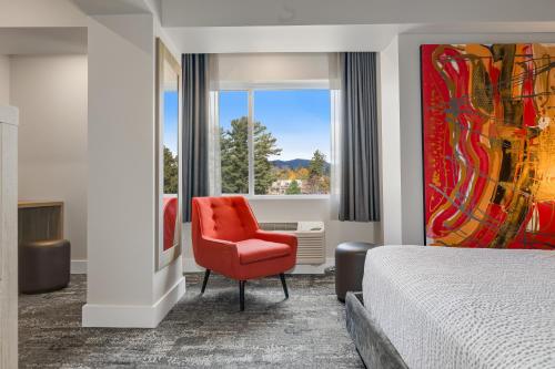 Habitación con cama extragrande - Adaptada para personas de movilidad reducida del hotel Lake Placid Inn Boutique