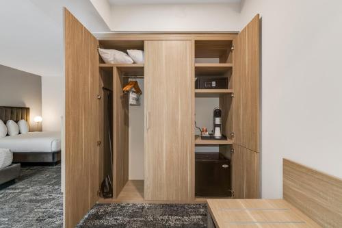 Habitación Cuádruple adaptada para personas con discapacidad del hotel Lake Placid Inn Boutique. Foto 4