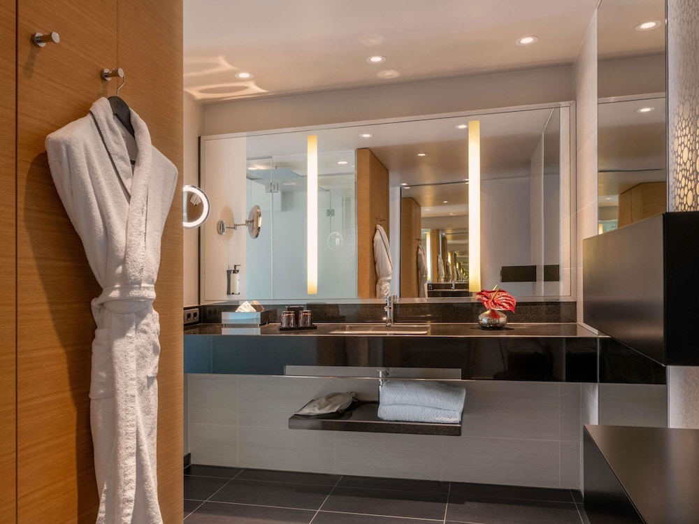 Suite Imperial, 1 cama King del hotel Sofitel Luxembourg Le Grand Ducal. Foto 4