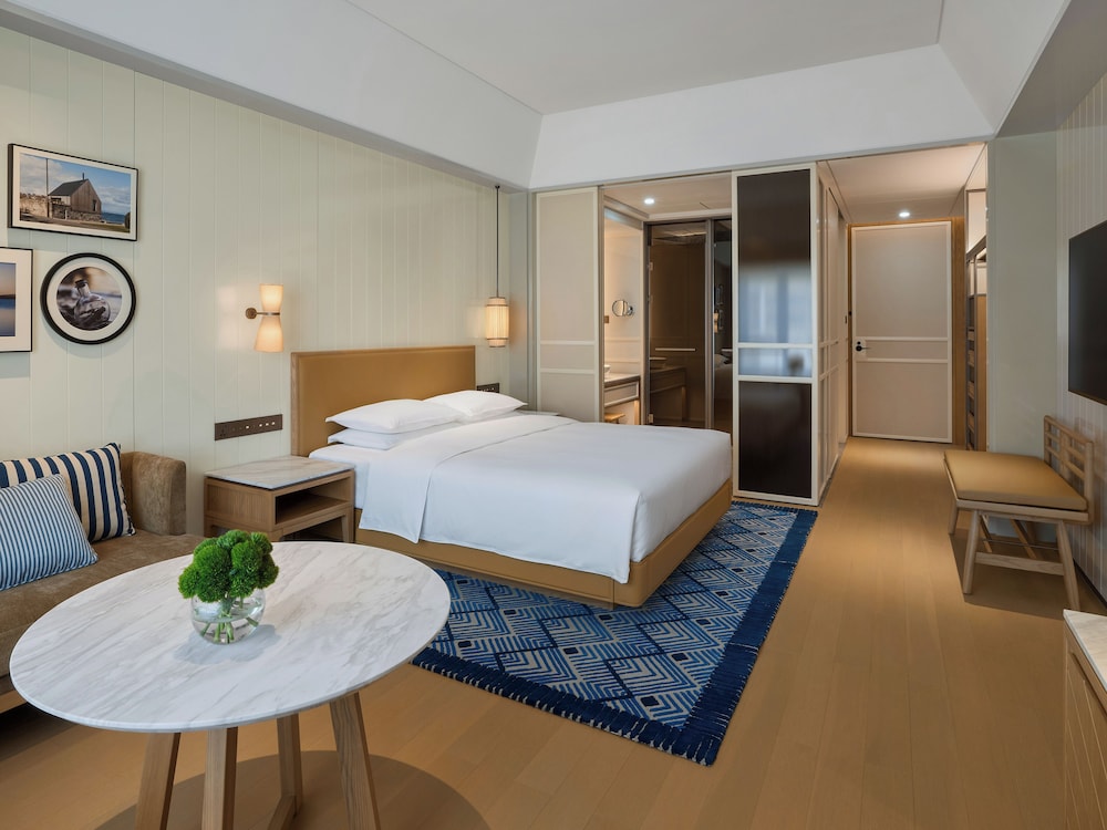 1 Cama King, Vistas a la Montaña del hotel Hyatt Centric Ocean Front Xiamen