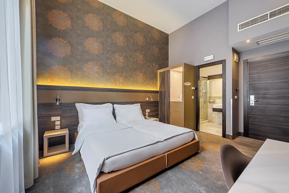 Habitación estándar con 1 cama doble o 2 individuales del hotel Museum Budapest