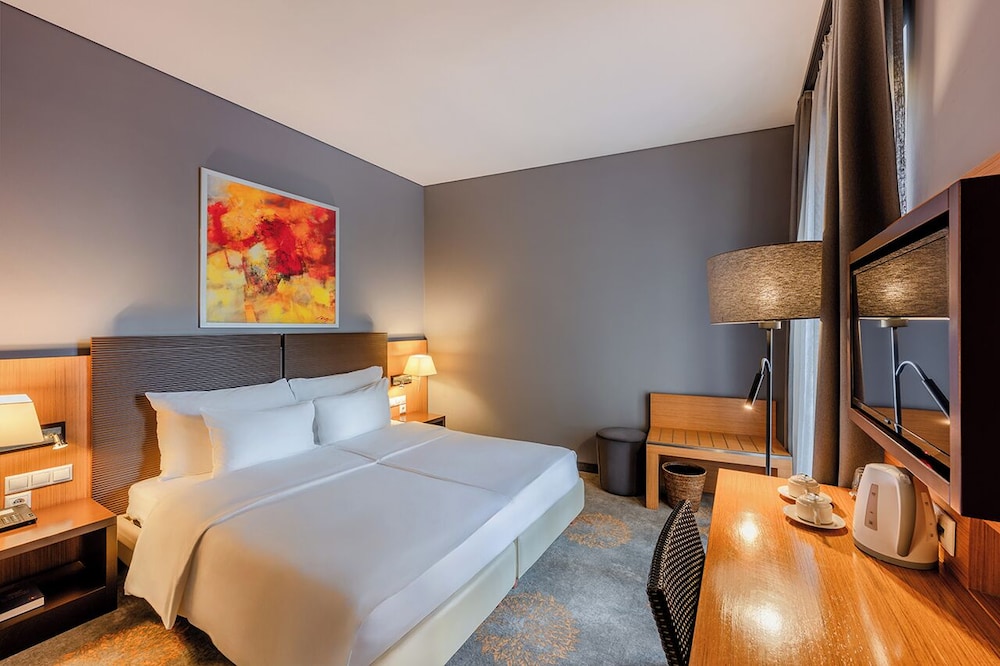 Habitación estándar con 1 cama doble o 2 individuales del hotel Museum Budapest. Foto 1