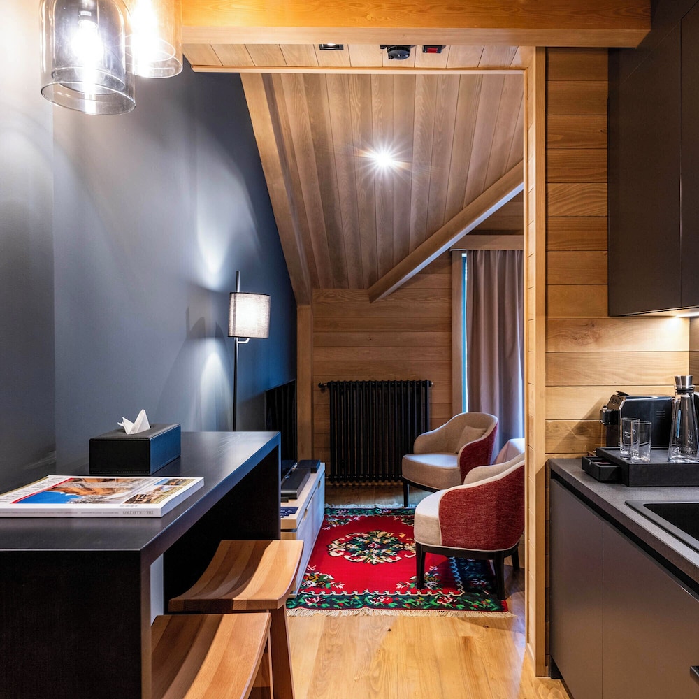 Habitación Signature Suiza del hotel Swissôtel Resort Kolasin