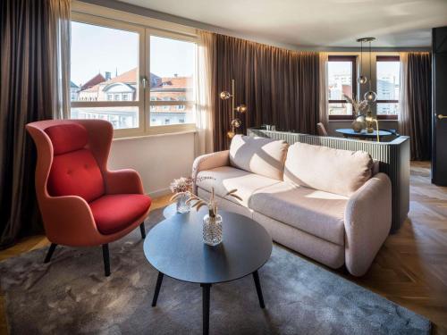 Suite Maestro - 1 cama extragrande del hotel Am Konzerthaus - MGallery Collection. Foto 7