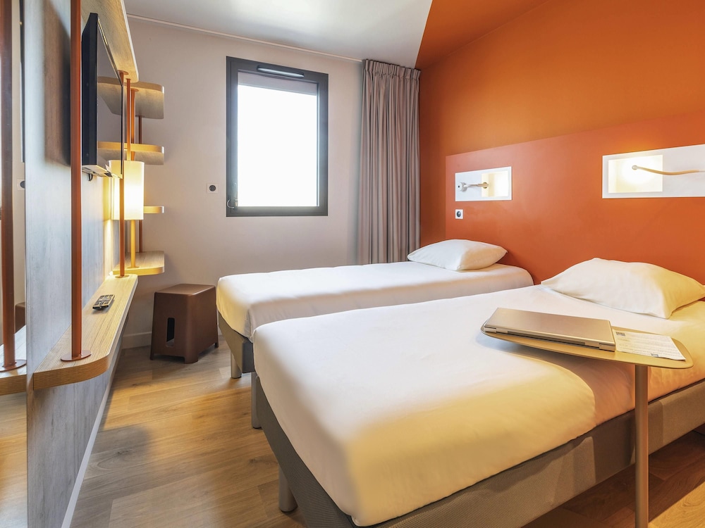 Habitación Doble con 2 camas individuales del hotel ibis budget Beauvais Aeroport