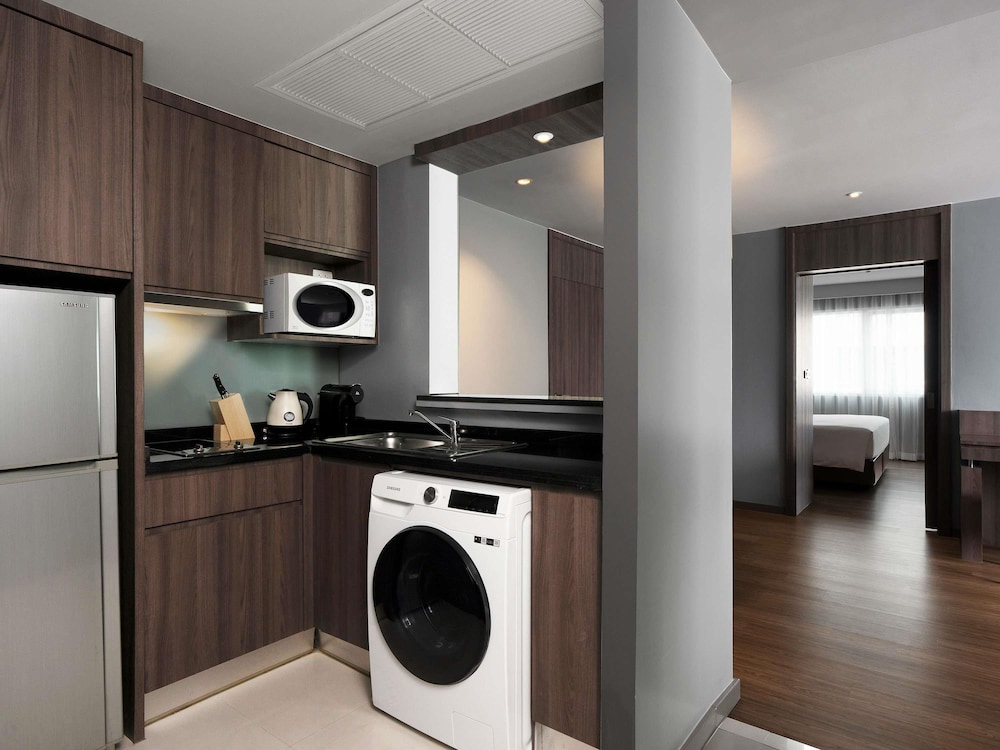 Apartamento Ejecutivo, 1 Cama King del hotel Novotel Living Bangkok Sukhumvit Legacy. Foto 5