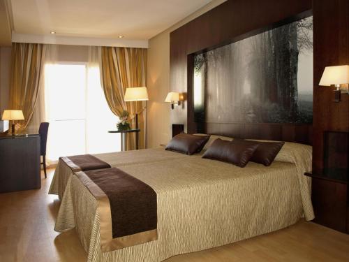 Habitación Doble Premium - 1 o 2 camas del hotel Oh Nice Ulises Ceuta. Foto 7