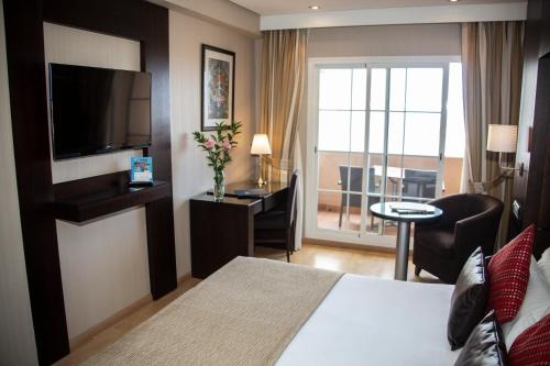 Habitación Individual Premium del hotel Oh Nice Ulises Ceuta. Foto 6