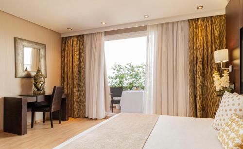 Suite del hotel Oh Nice Ulises Ceuta. Foto 9