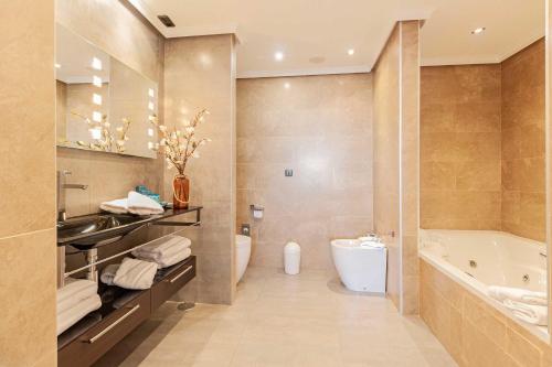 Suite Presidencial del hotel Oh Nice Ulises Ceuta. Foto 12