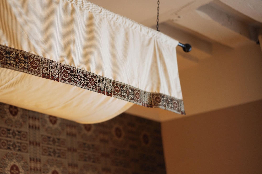 Habitación triple Deluxe del hotel Odeon Saint Germain. Foto 2