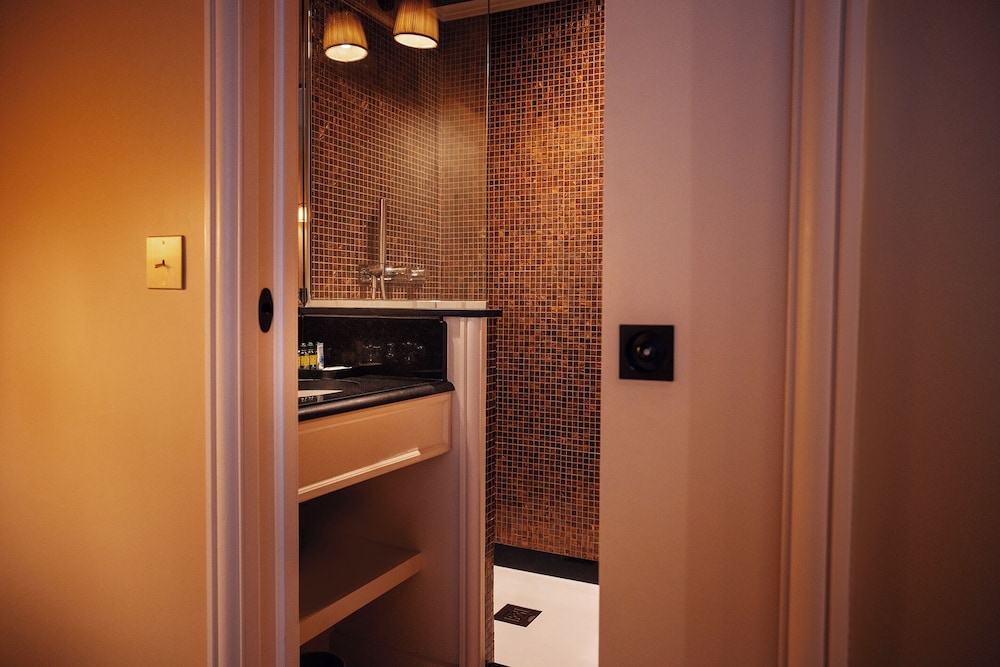 Habitación Familiar para 6 personas del hotel Odeon Saint Germain. Foto 3