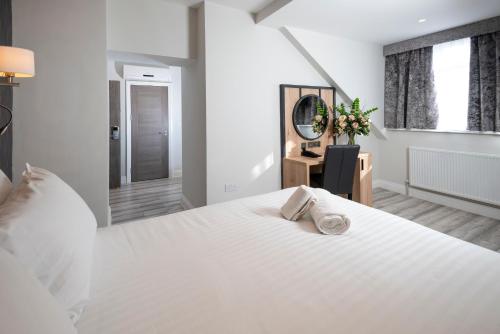 Estudio con cama extragrande del hotel Best Western Chiswick Palace and Suites. Foto 10