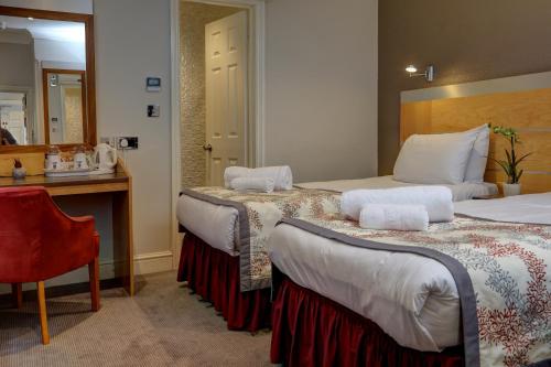Habitación Triple Estándar del hotel Best Western Chiswick Palace and Suites. Foto 3