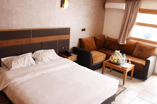 Habitación Doble del hotel Club Al Moggar. Foto 1