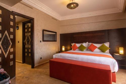 Habitación Cuádruple de Lujo del hotel Dellarosa Boutique and Spa. Foto 3