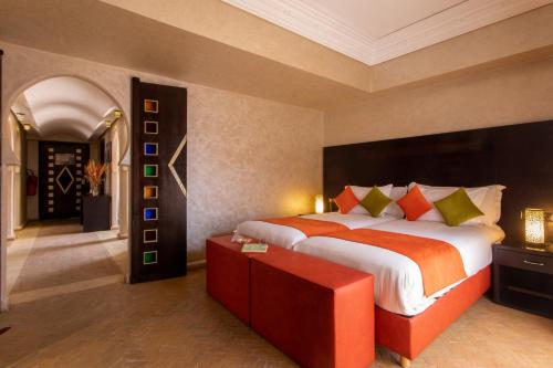 Habitación Cuádruple de Lujo del hotel Dellarosa Boutique and Spa. Foto 15