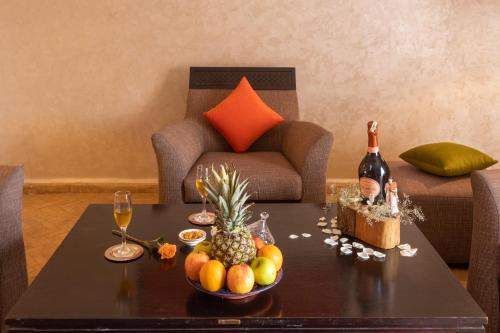 Habitación Cuádruple de Lujo del hotel Dellarosa Boutique and Spa. Foto 17