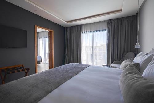 Habitación Familiar Deluxe del hotel Dominium Palace. Foto 3