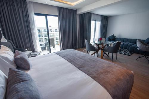 Suite Dominium Premium del hotel Dominium Palace. Foto 7