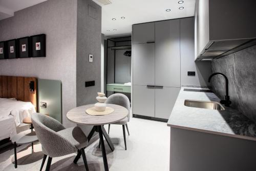 Estudio con 1 cama grande del hotel Gran Via. Foto 6