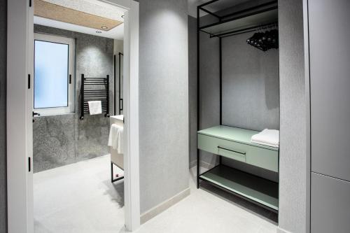 Estudio con 1 cama grande del hotel Gran Via. Foto 9