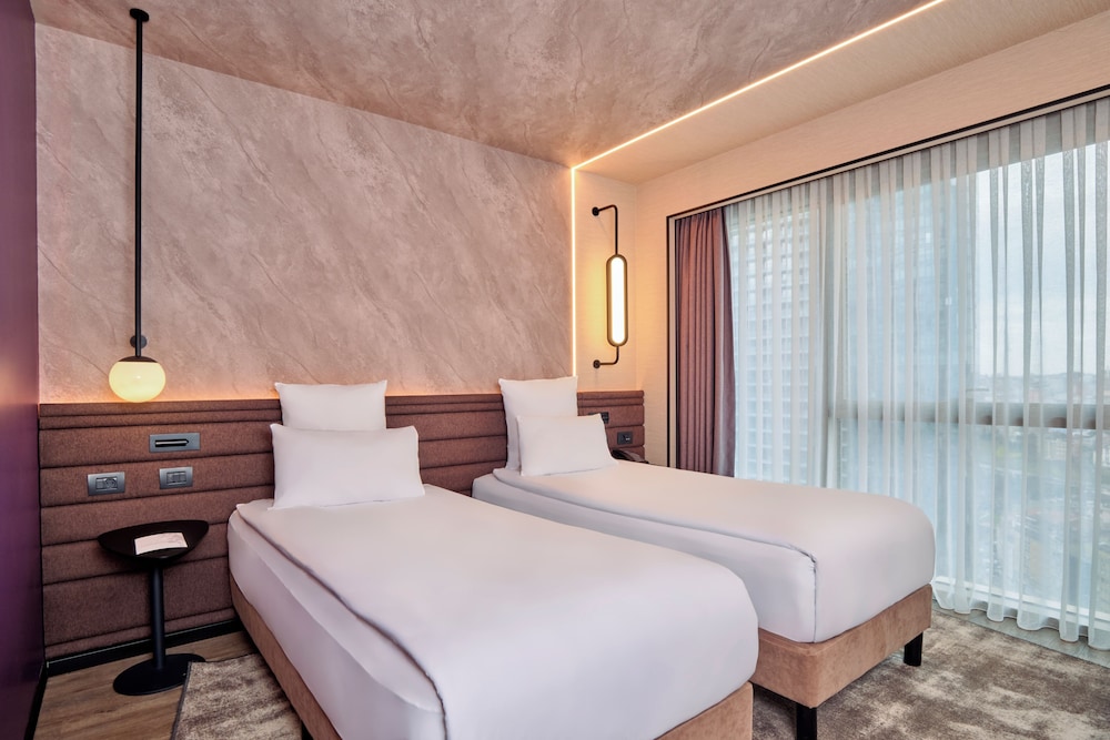 Habitación Standard con 2 camas individuales del hotel Novotel Istanbul Bomonti