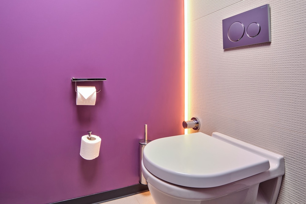 Habitación Standard con 2 camas individuales del hotel Novotel Istanbul Bomonti. Foto 4