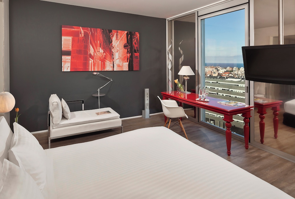 Premium Room Vista Mar del hotel Melia Barcelona Sky. Foto 2