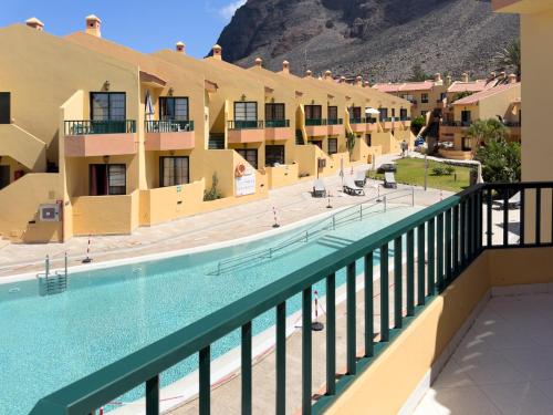 Apartamento de 1 dormitorio con balcón y vistas al mar del hotel Complejo Las Tres Palmeras. Foto 17