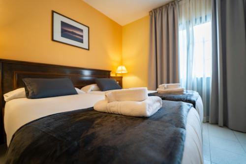 Apartamento de 1 dormitorio con balcón y vistas al mar del hotel Complejo Las Tres Palmeras. Foto 29
