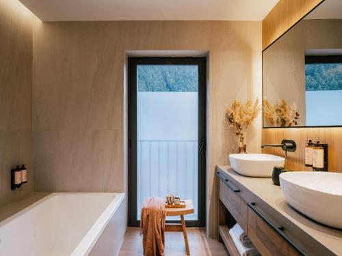 Suite Junior del hotel MIM Baqueira Member of Melia Collection. Foto 3