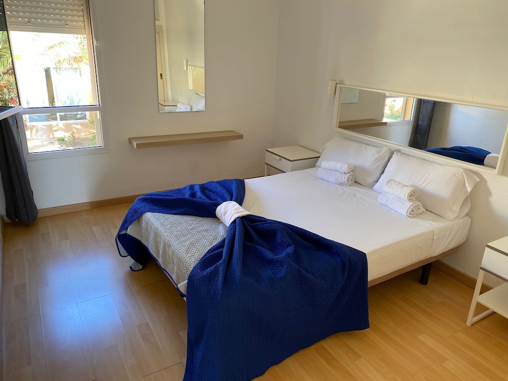 Apartamento del hotel Las Lomas. Foto 1