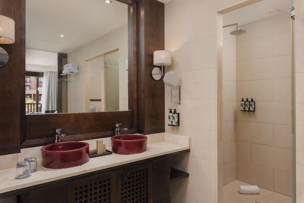 Habitación (2 connecting rooms) del hotel Barceló Tenerife. Foto 7