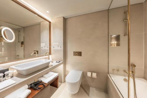 Habitación Doble con vistas al océano - 1 o 2 camas del hotel Grand Açores Atlântico. Foto 3
