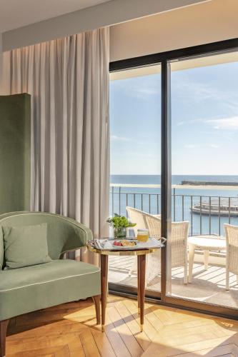 Habitación Doble con vistas al océano - 1 o 2 camas del hotel Grand Açores Atlântico. Foto 4