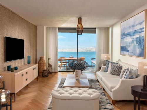 Suite Familiar con 3 dormitorios y vistas al mar del hotel Del\'Mare Reserve Hotel & Spa Bodrum