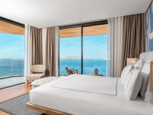 Suite Familiar con 3 dormitorios y vistas al mar del hotel Del\'Mare Reserve Hotel & Spa Bodrum. Foto 1