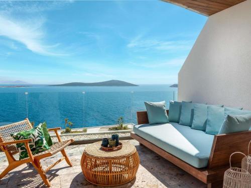 Suite Familiar con 3 dormitorios y vistas al mar del hotel Del\'Mare Reserve Hotel & Spa Bodrum. Foto 4