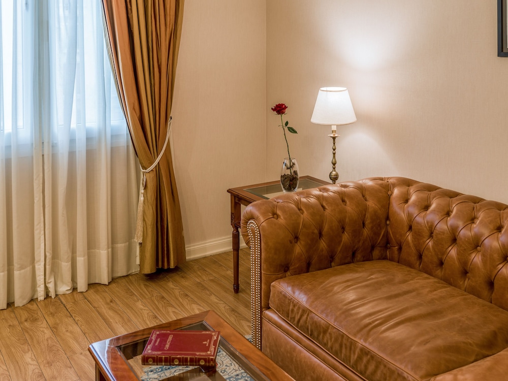 Suite del hotel Melia Recoleta Plaza. Foto 11