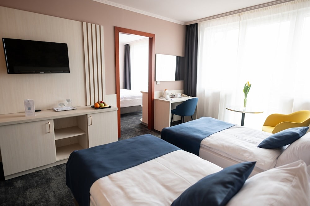 Habitación Familiar del hotel Airport Budapest. Foto 1