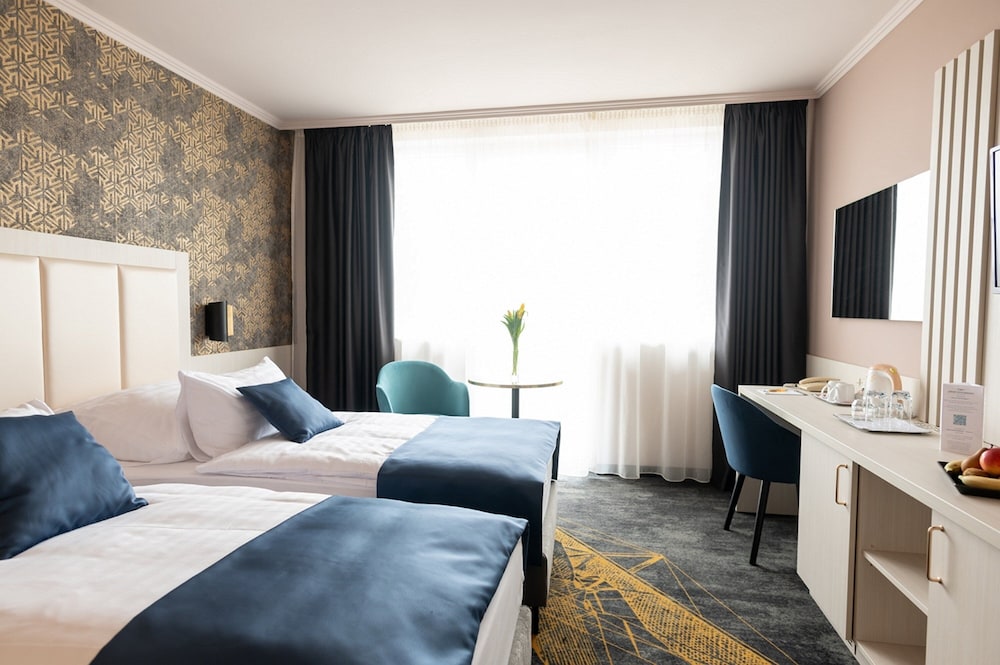 Habitación superior con 1 cama doble o 2 individuales del hotel Airport Budapest