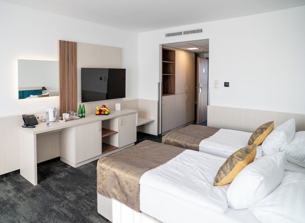 Habitación Deluxe doble del hotel Airport Budapest. Foto 4
