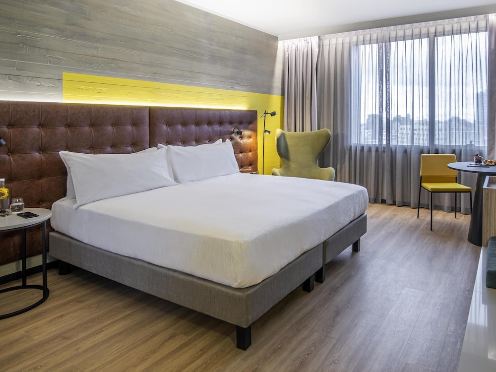 Superior King del hotel Pullman Santiago El Bosque