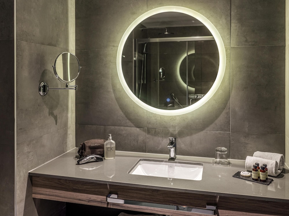 Superior King del hotel Pullman Santiago El Bosque. Foto 6