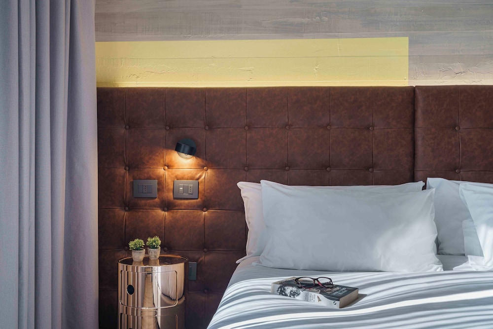 Suite Ejecutiva del hotel Pullman Santiago El Bosque. Foto 6
