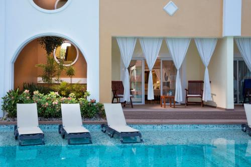 Suite Junior Swim Up del hotel Trs Turquesa - Adults Only - All Inclusive. Foto 3