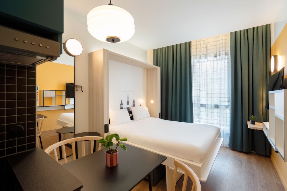 Estudio 2 Camas individuales 1 Cama doble del hotel Aparthotel Adagio Access Rouen Centre Cathédrale. Foto 4