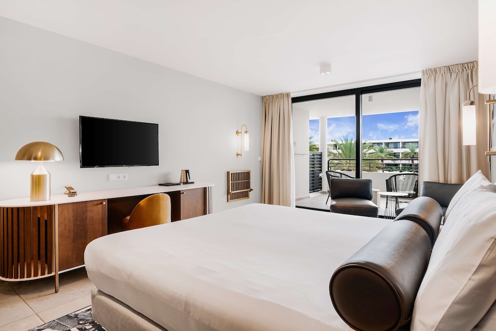 Habitación Deluxe, 1 cama de matrimonio grande, vistas parciales al mar del hotel Mangrove Beach Corendon Curacao